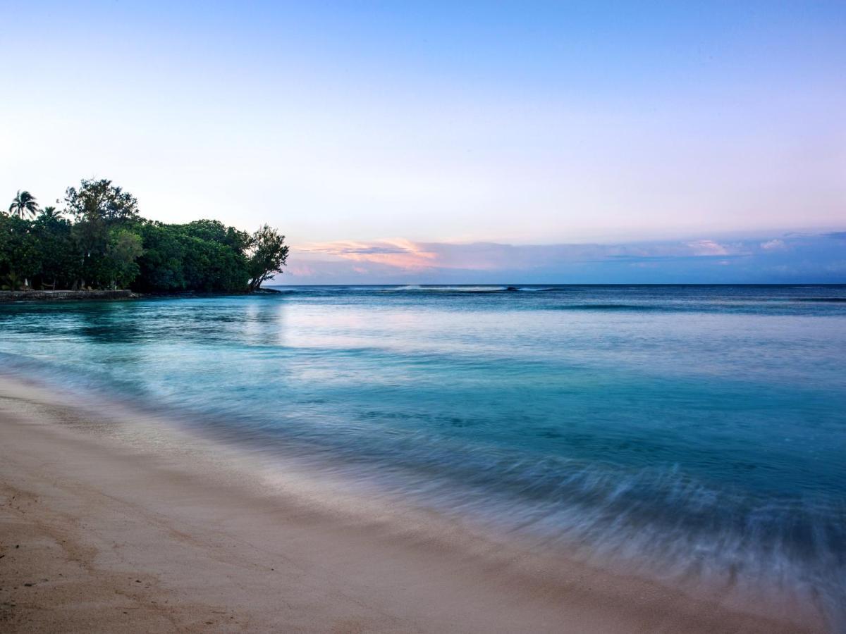 Breakas Beach Resort (Adults Only) Port Vila Esterno foto