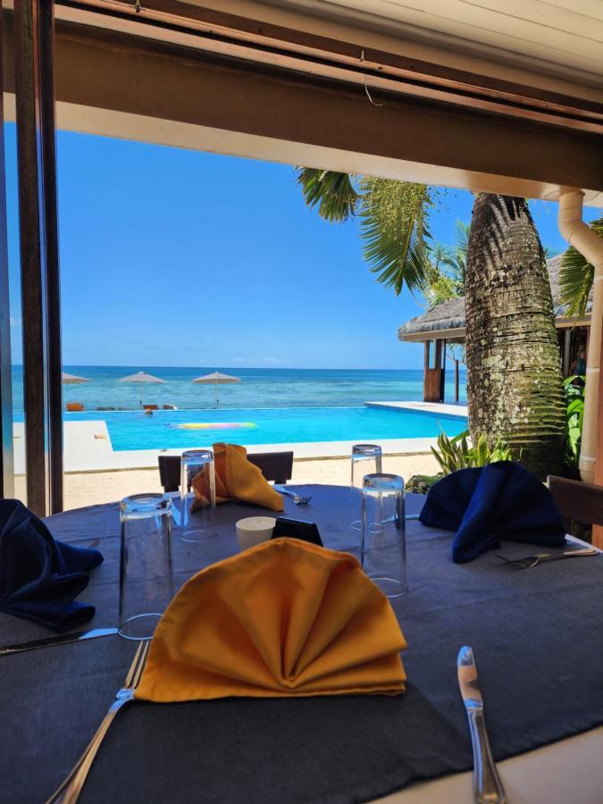 Breakas Beach Resort (Adults Only) Port Vila Esterno foto