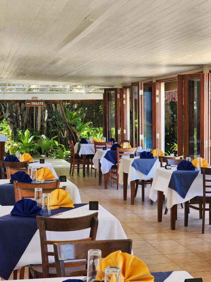Breakas Beach Resort (Adults Only) Port Vila Esterno foto