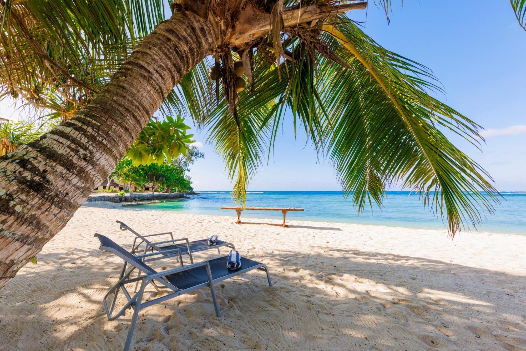 Breakas Beach Resort (Adults Only) Port Vila Esterno foto